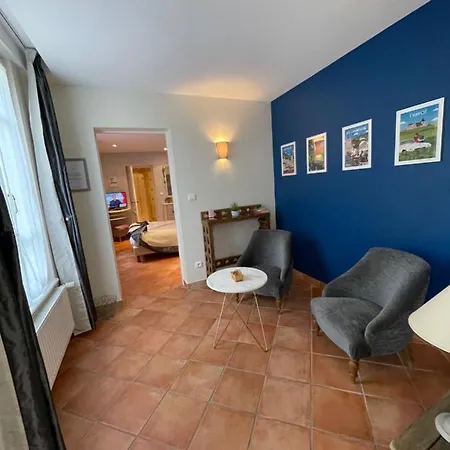 Chez Camille