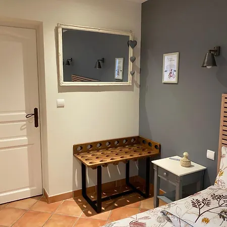 Couette-café Chez Camille 3*