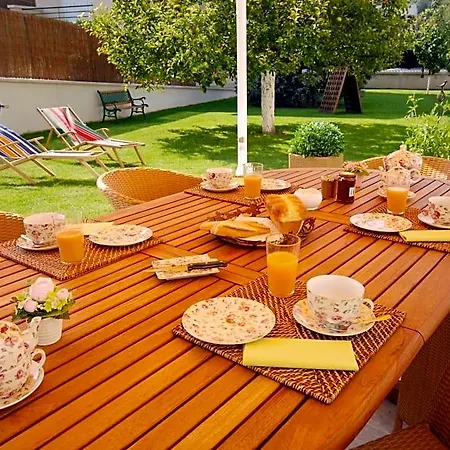 Chez Camille Эперне